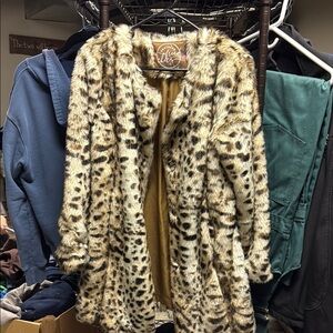 Faux Fur Leopard Print Coat